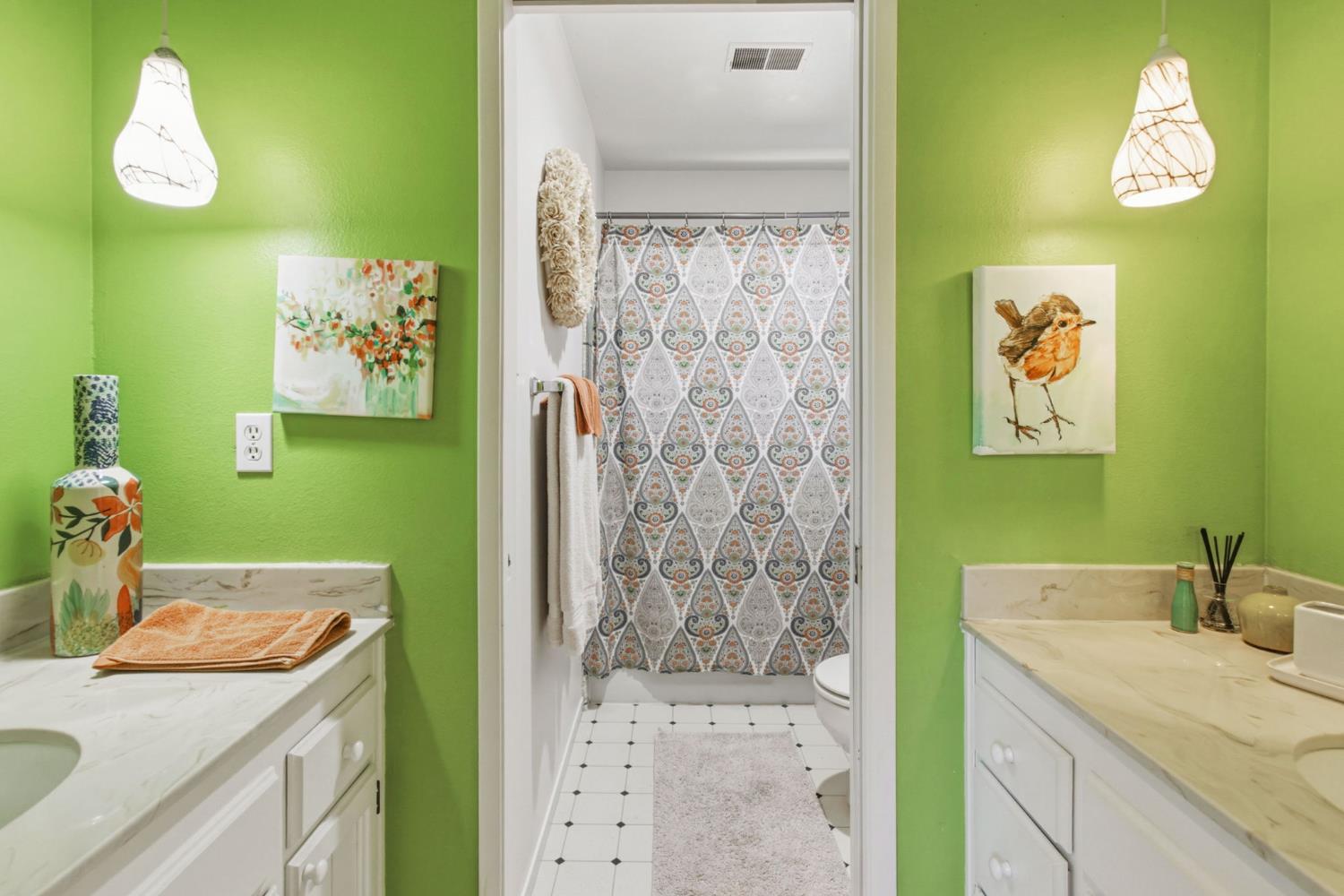2882 El Camino Real Merced, CA 95340 - Photo 24 of 32 a room with a sink and a mirror