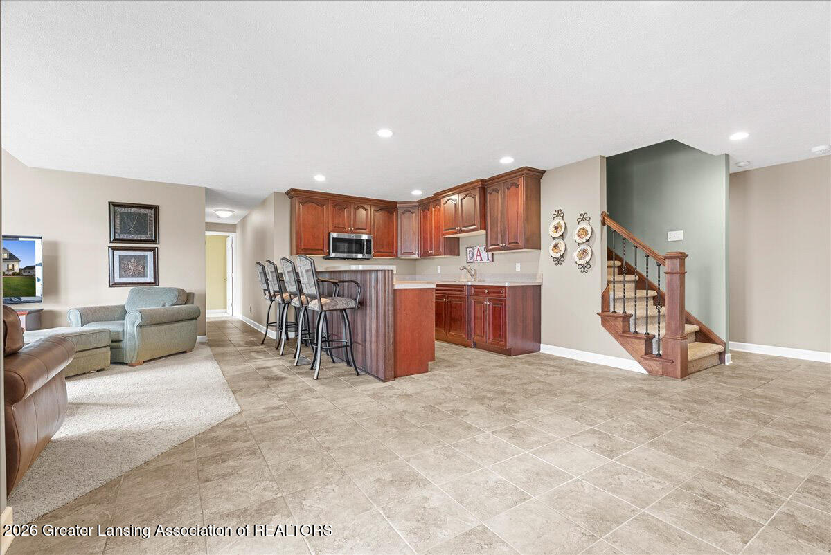 3700 Lehman Road Dewitt, MI 48820 - Photo 44 of 75 Basement Wet Bar