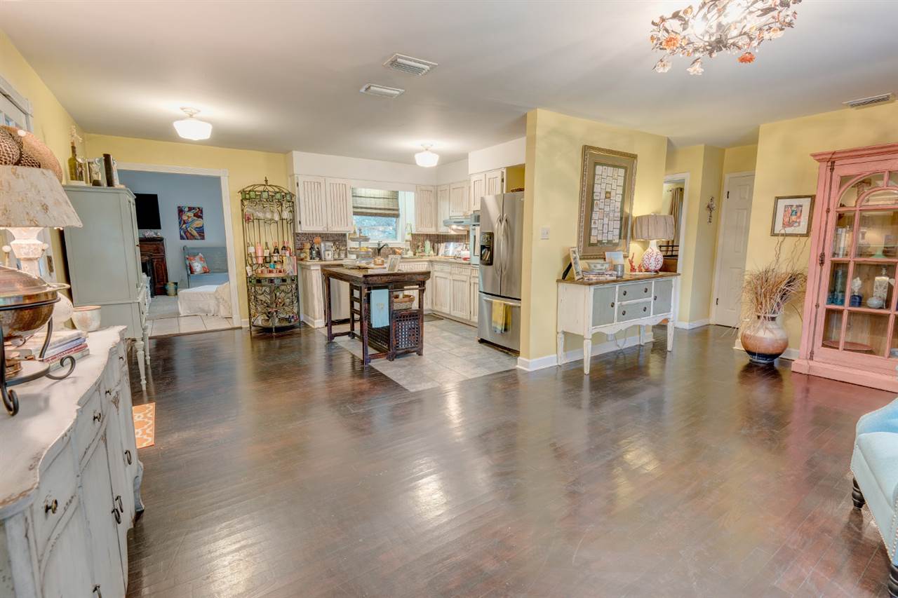 563 Bellangee Street Fairhope, AL 36532 - Photo 6 of 24