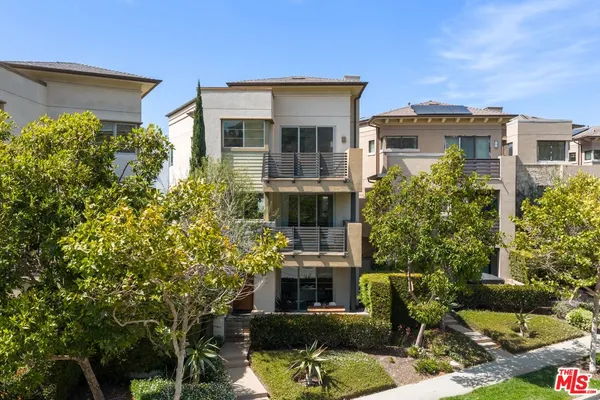 $2,595,000 | 12868 South Seaglass Circle, Unit W, Los Angeles, CA 90094