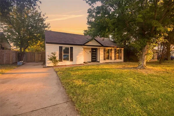 $262,900 | 3728 Flintwood Trail, Fort Worth, TX 76137