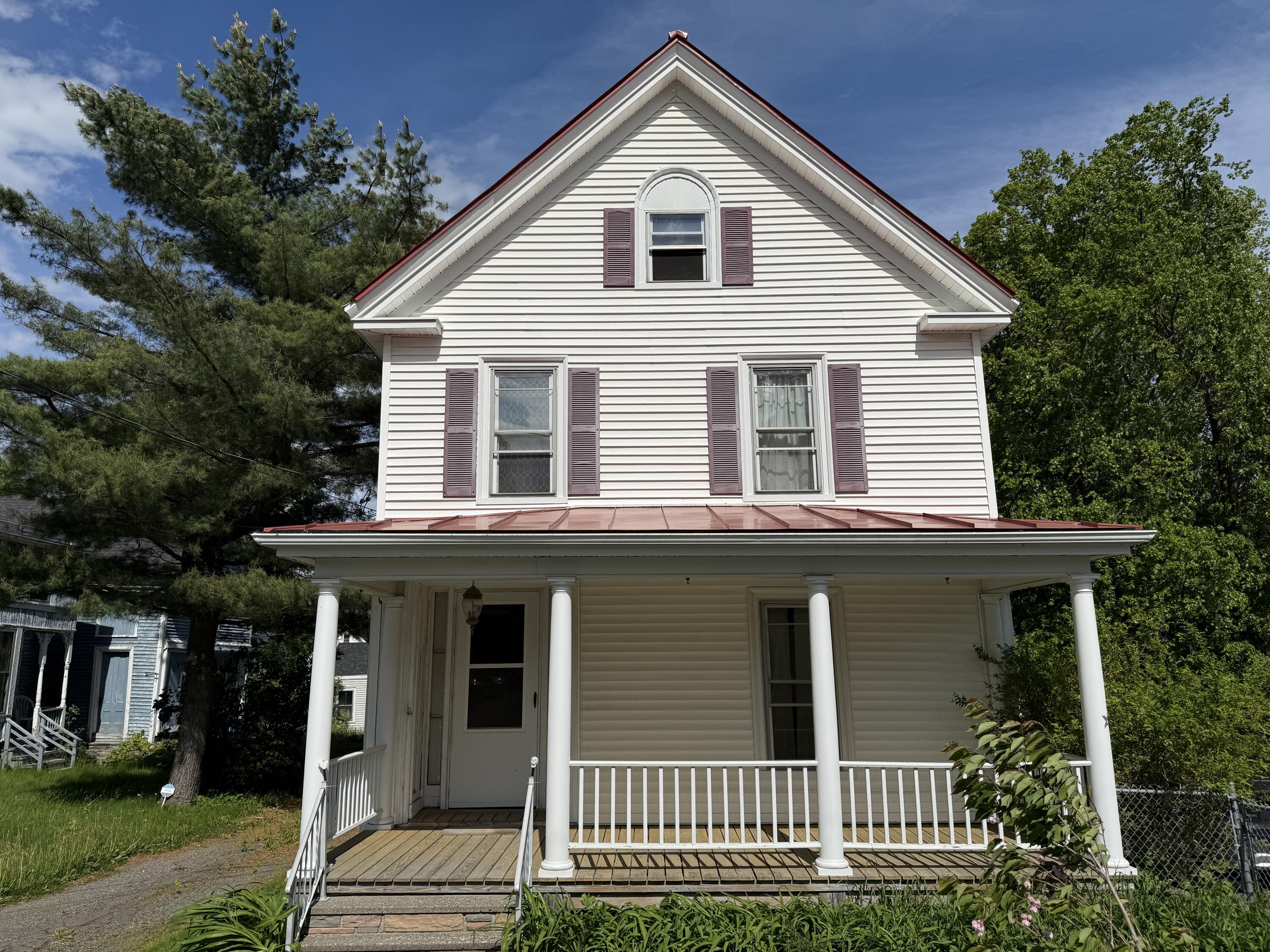 21 Fern Street Bangor, ME 04401 - Photo 3 of 54 1