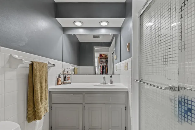 $650,000 | 18765 Le Chateau Drive, Brookfield, WI 53045