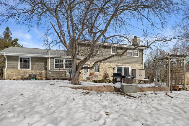 $650,000 | 18765 Le Chateau Drive, Brookfield, WI 53045