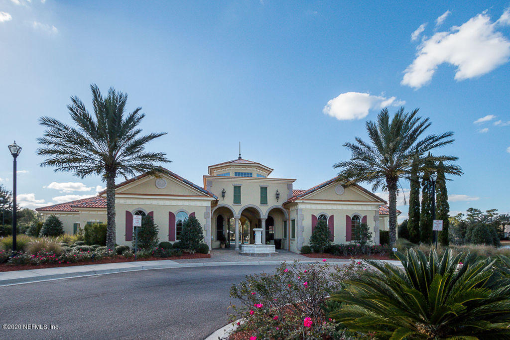 1737 North Cappero Drive St. Augustine, FL 32092 - Photo 38 of 47 a front view of a house with a garden