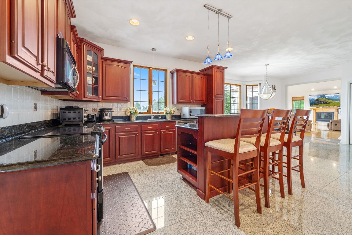 3139 Knapp Road Vestal, NY 13850 - Photo 9 of 43 Gallery Image 9