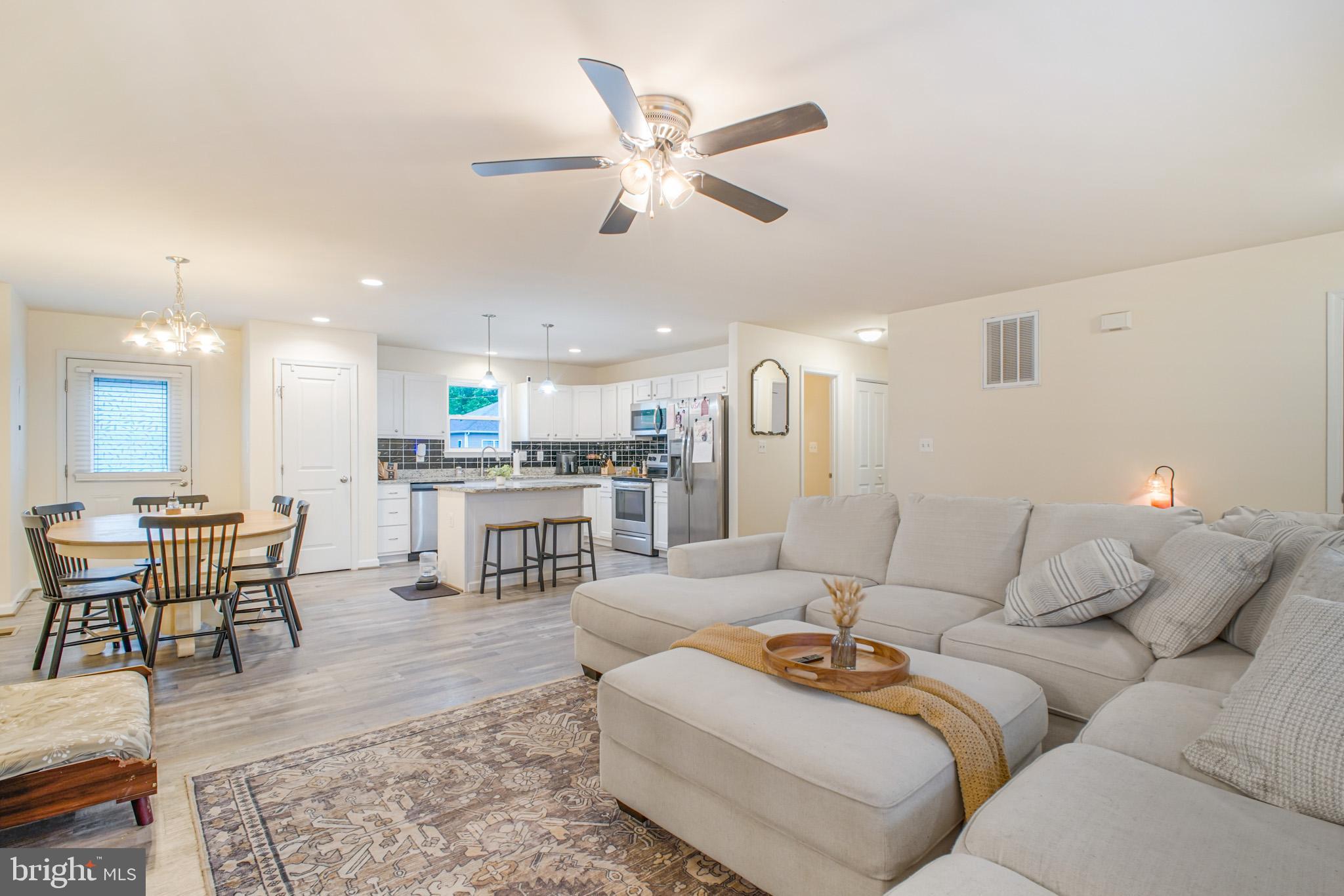 59 Rustic Lane Colonial Beach, VA 22443 - Photo 6 of 53