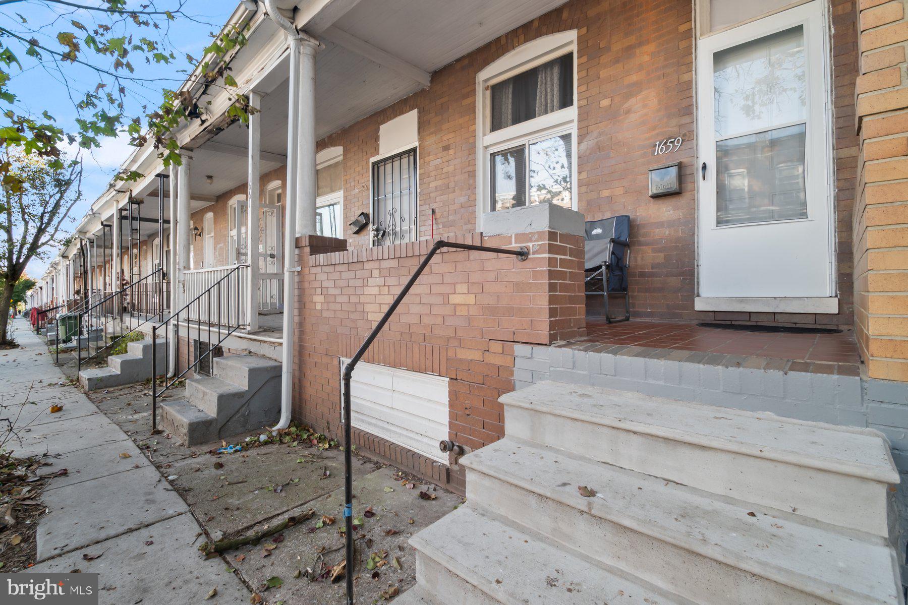 1659 Cliftview Avenue Baltimore, MD 21213 - Photo 2 of 25 a view of outdoor space deck and living room