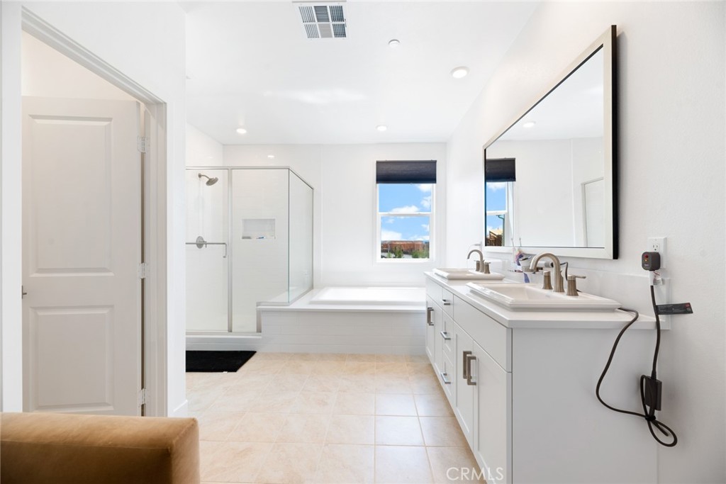 188 Merit Irvine, CA 92618 - Photo 12 of 25