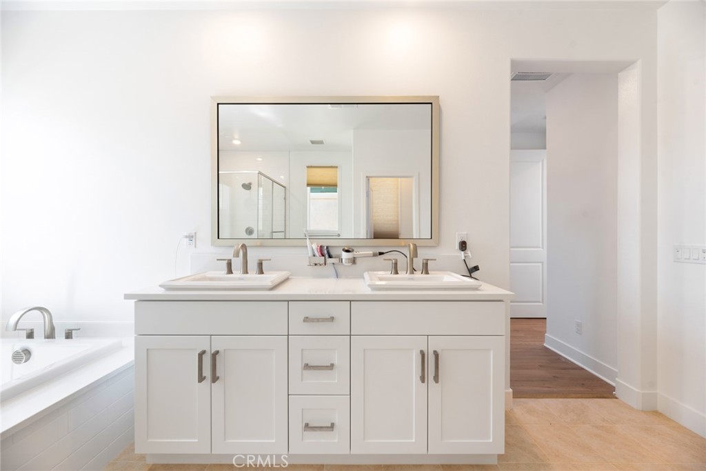 188 Merit Irvine, CA 92618 - Photo 13 of 25