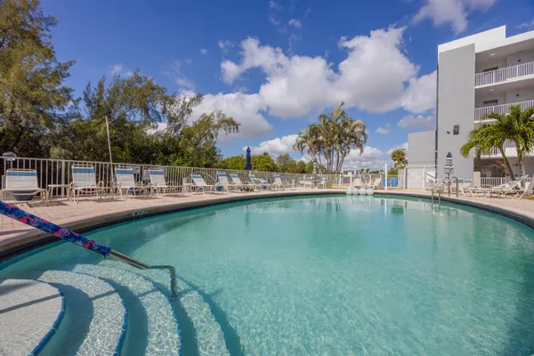 $1,900 | 2850 Northeast 14th Street, Unit 210B, Pompano Beach, FL 33062