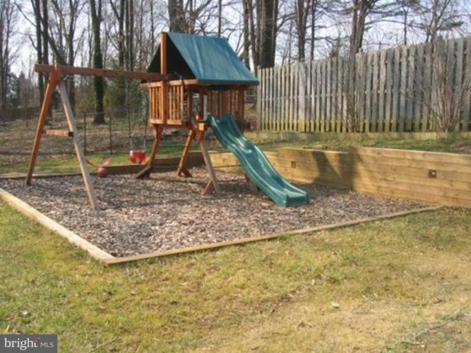 8700 Gateshead Road Alexandria, VA 22309 - Photo 2 of 22 Exterior #2