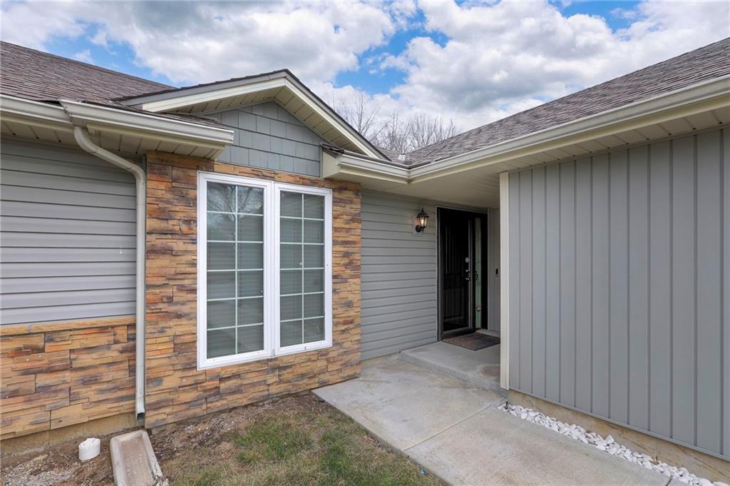 4625 Appleton Avenue Kansas City, MO 64133 - Photo 3 of 29