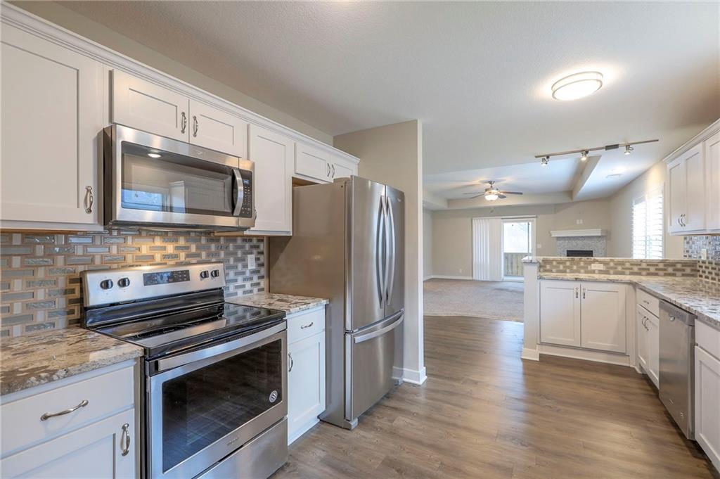 4625 Appleton Avenue Kansas City, MO 64133 - Photo 8 of 29