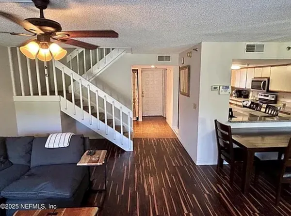 $1,950 | 1162 Carmel Circle, Unit 100, Casselberry, FL 32707