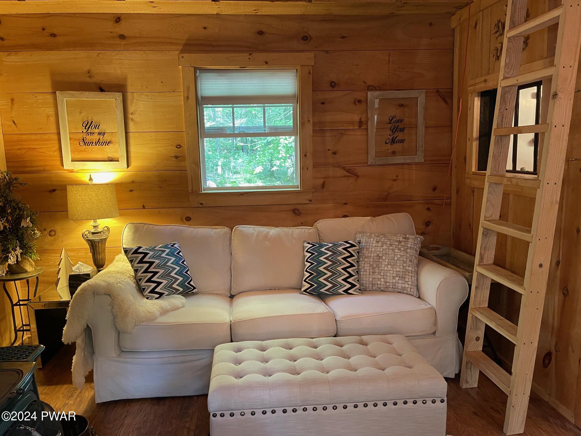 213 Spencer Road Dingmans Ferry, PA 18328 - Photo 8 of 19 Living Room