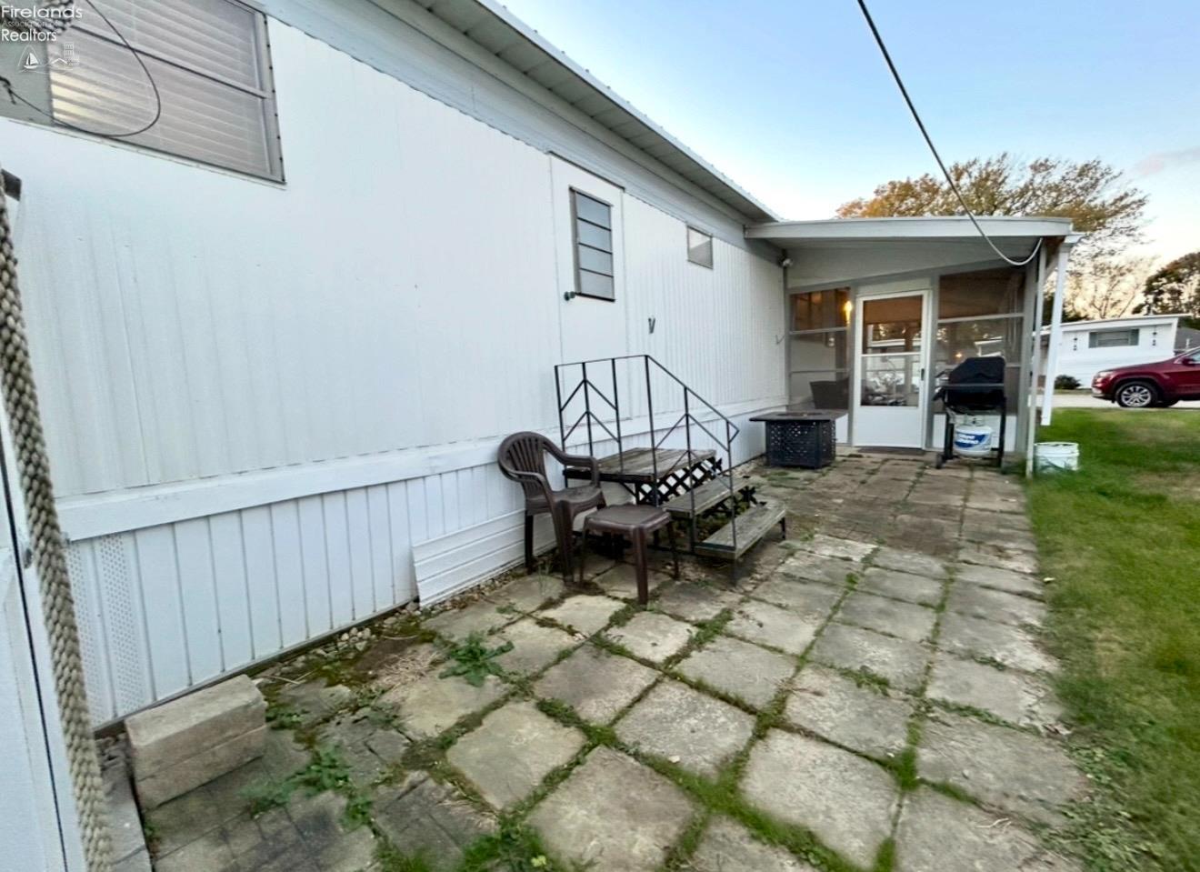 3575 Northeast Catawba Road, Unit 18 Port Clinton, OH 43452 - Photo 13 of 19 Gallery Image 13