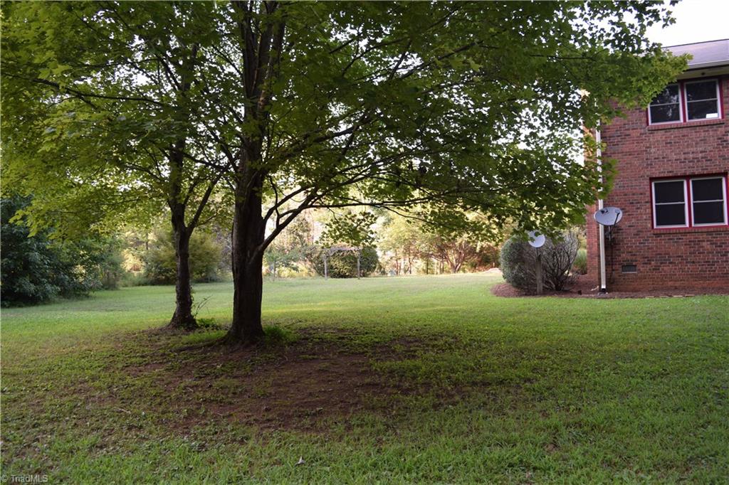 7637 Deboe Road Summerfield, NC 27358 - Photo 24 of 26 Gallery Image 24