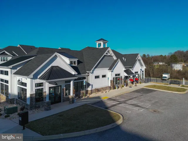 $2,199 | 7202 Wynfield Boulevard, York, PA 17403