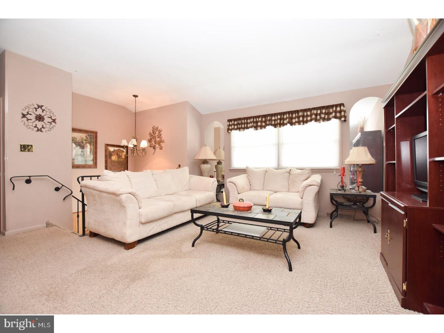 270 Greentree Road Sewell, NJ 08080 - Photo 5 of 15