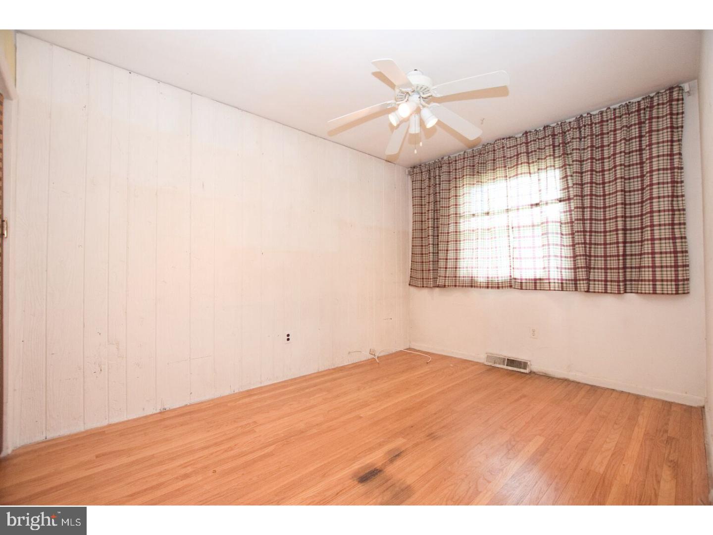 270 Greentree Road Sewell, NJ 08080 - Photo 10 of 15 Bedroom 3