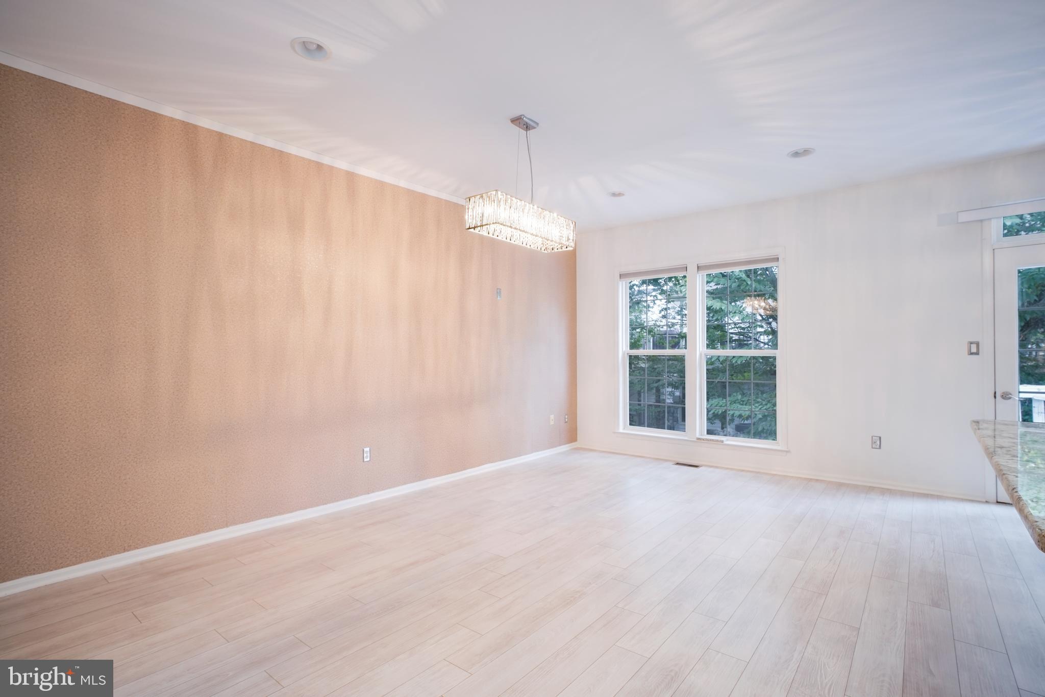 46675 Cavendish Square Sterling, VA 20165 - Photo 16 of 35 2nd Floor Dinning Rm