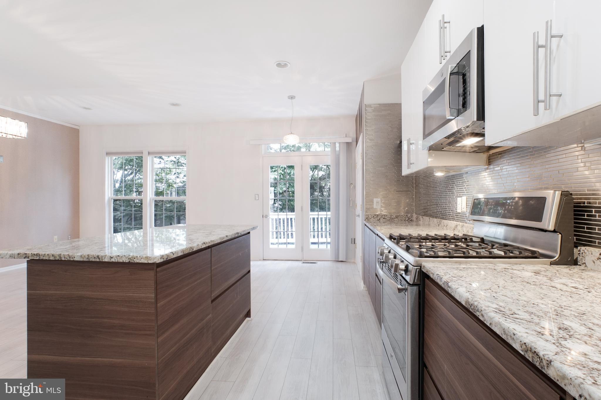 46675 Cavendish Square Sterling, VA 20165 - Photo 20 of 35 2nd Floor Kitchen