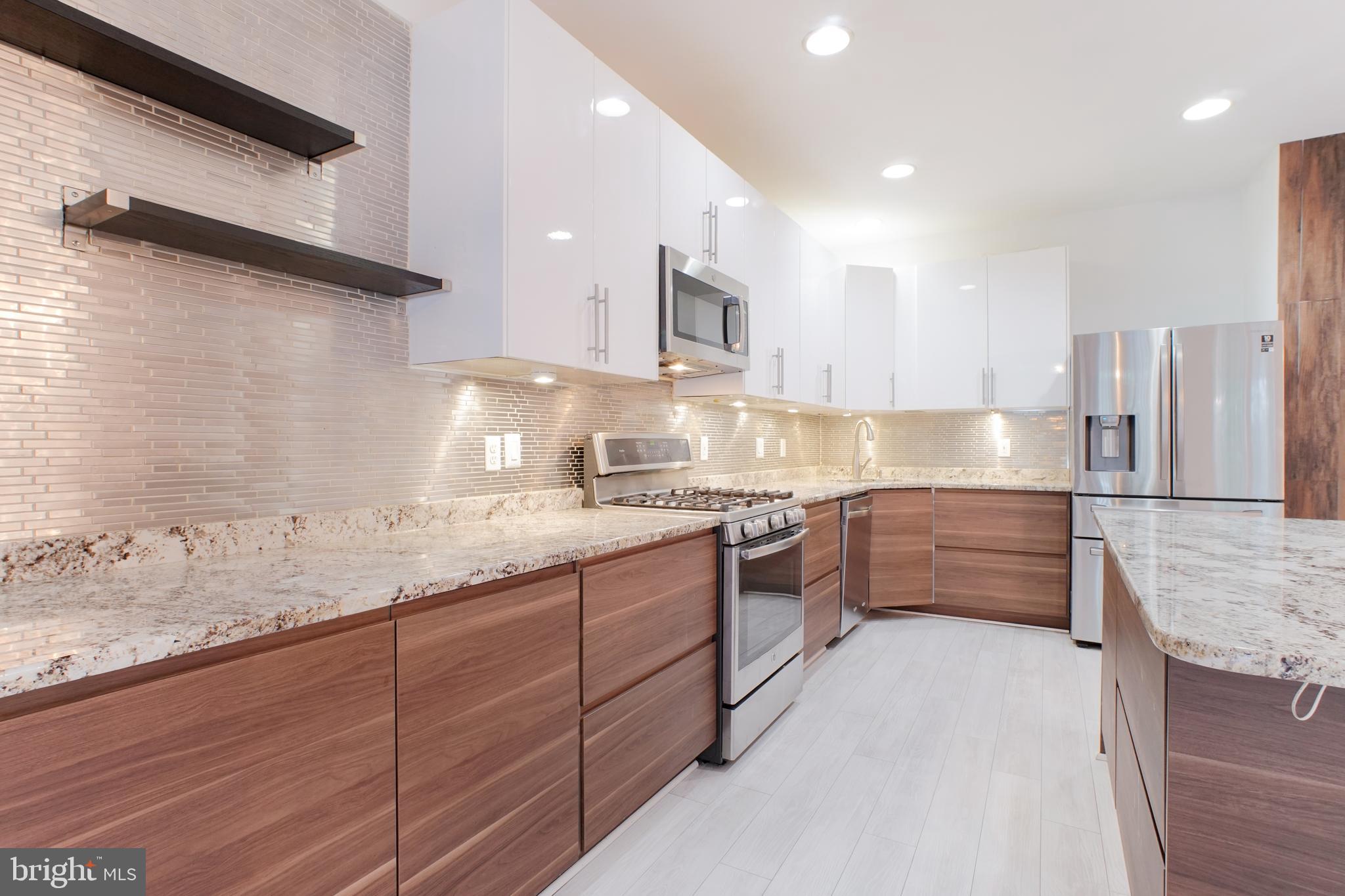 46675 Cavendish Square Sterling, VA 20165 - Photo 21 of 35 2nd Floor Kitchen