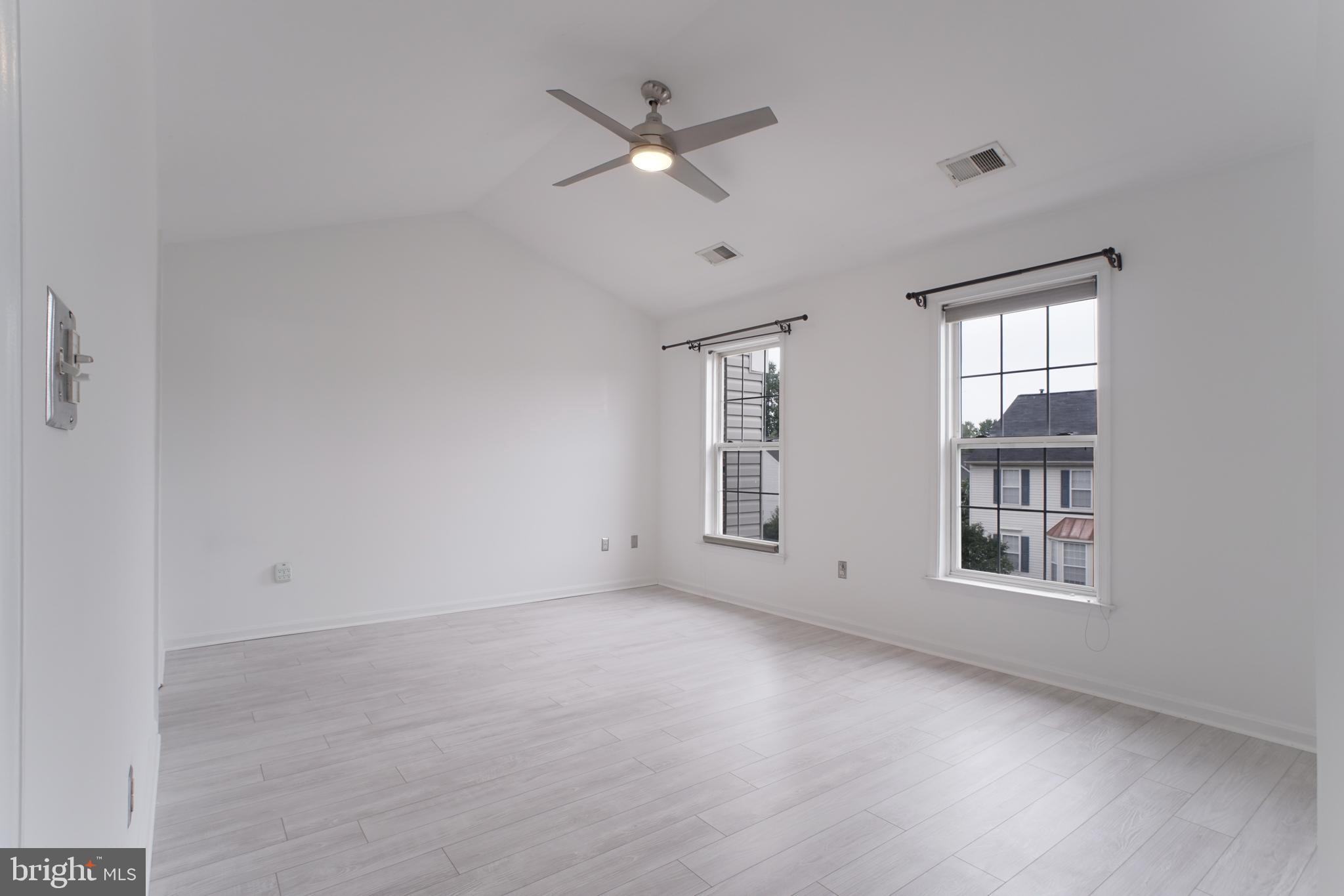 46675 Cavendish Square Sterling, VA 20165 - Photo 22 of 35 3rd Floor Master Bedroom