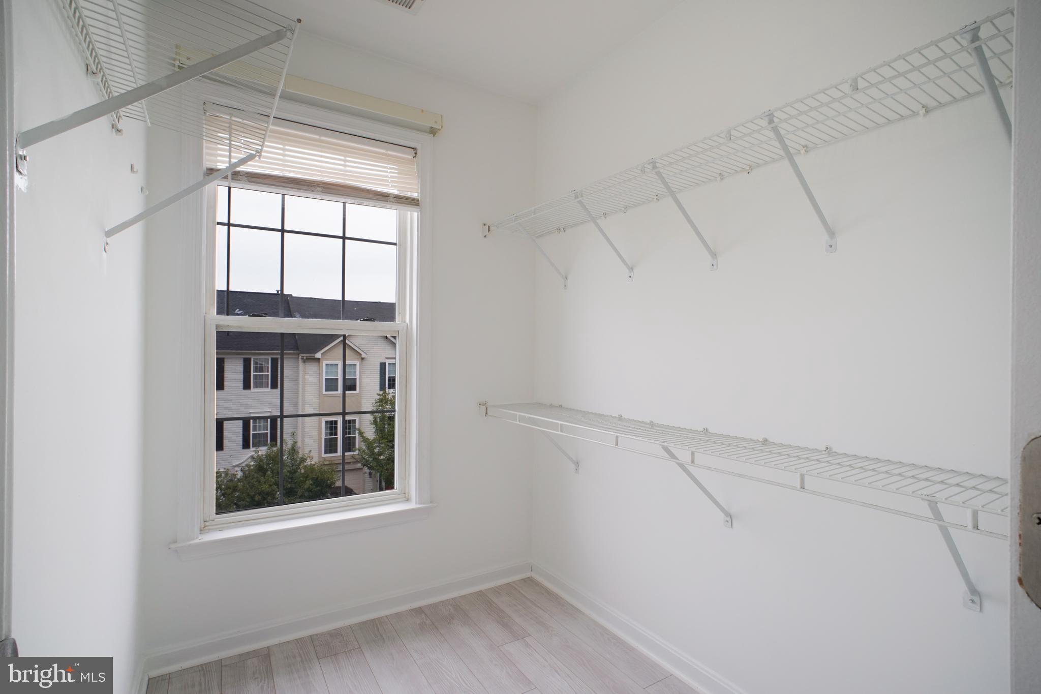 46675 Cavendish Square Sterling, VA 20165 - Photo 23 of 35 3rd Floor Master Closet