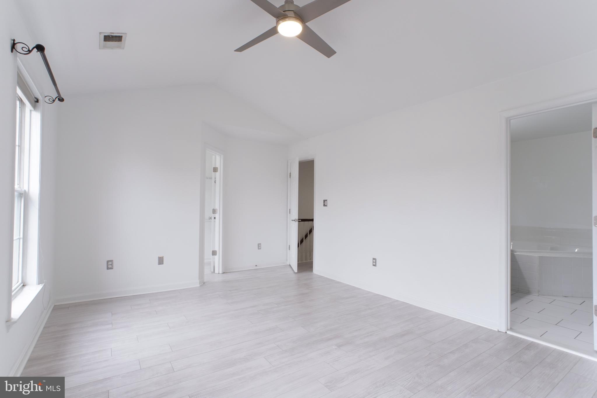 46675 Cavendish Square Sterling, VA 20165 - Photo 24 of 35 3rd Floor Master Bedroom
