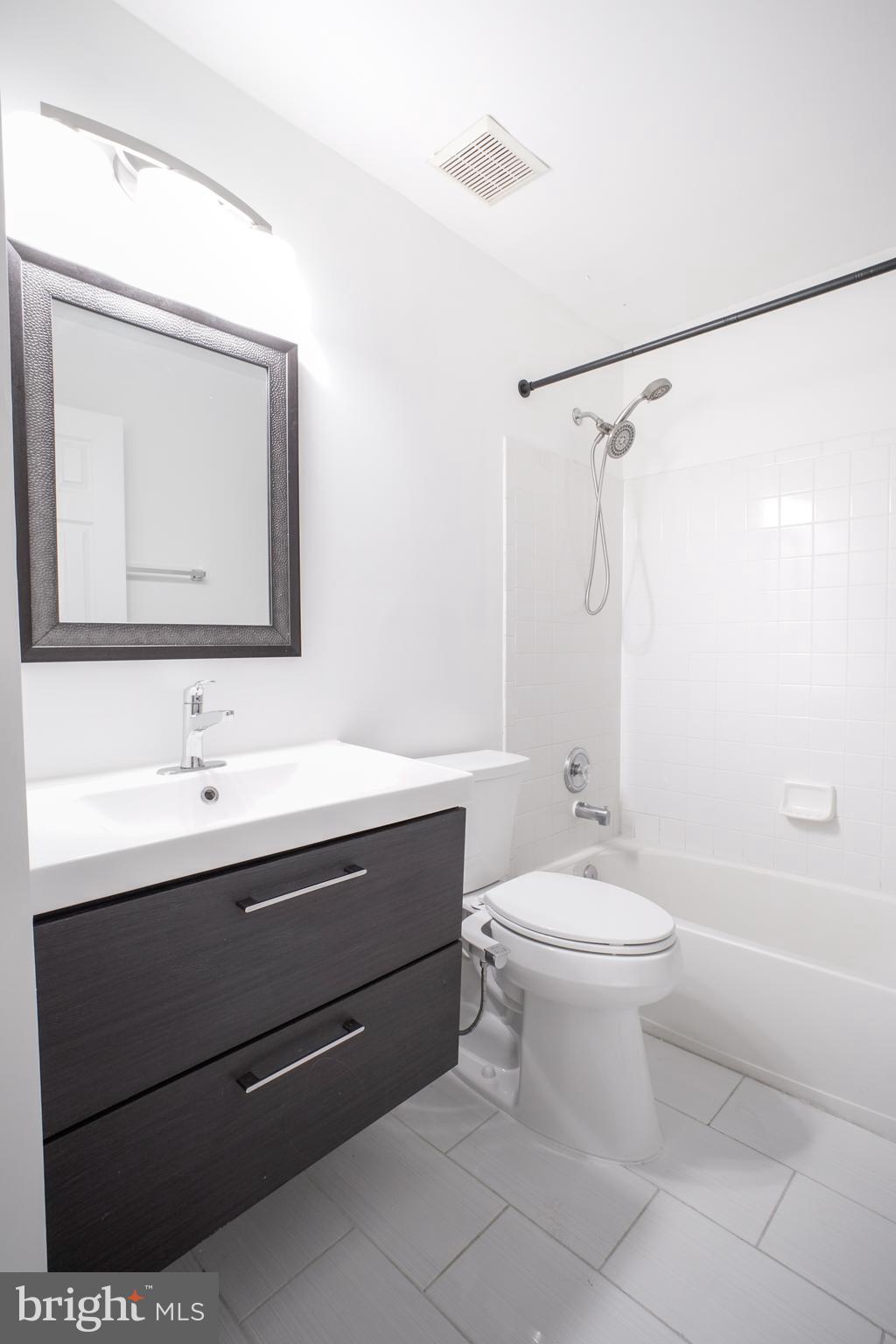 46675 Cavendish Square Sterling, VA 20165 - Photo 28 of 35 3rd Floor Master Bedroom