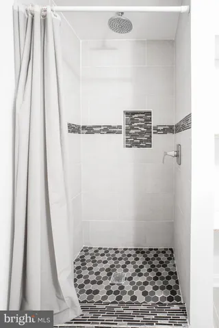 $650,000 | 46675 Cavendish Square, Sterling, VA 20165