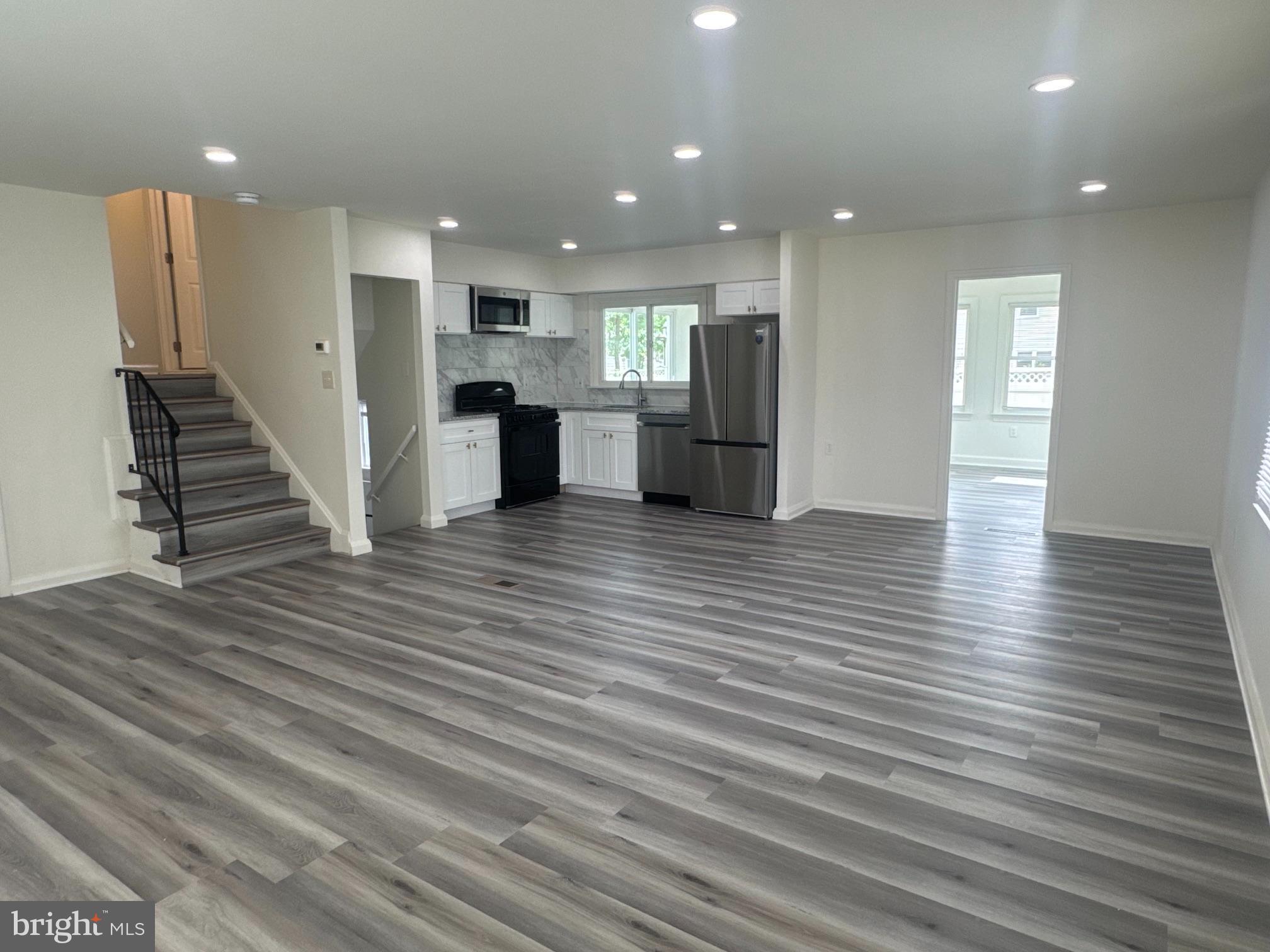 1028 Hartmont Road Catonsville, MD 21228 - Photo 3 of 14