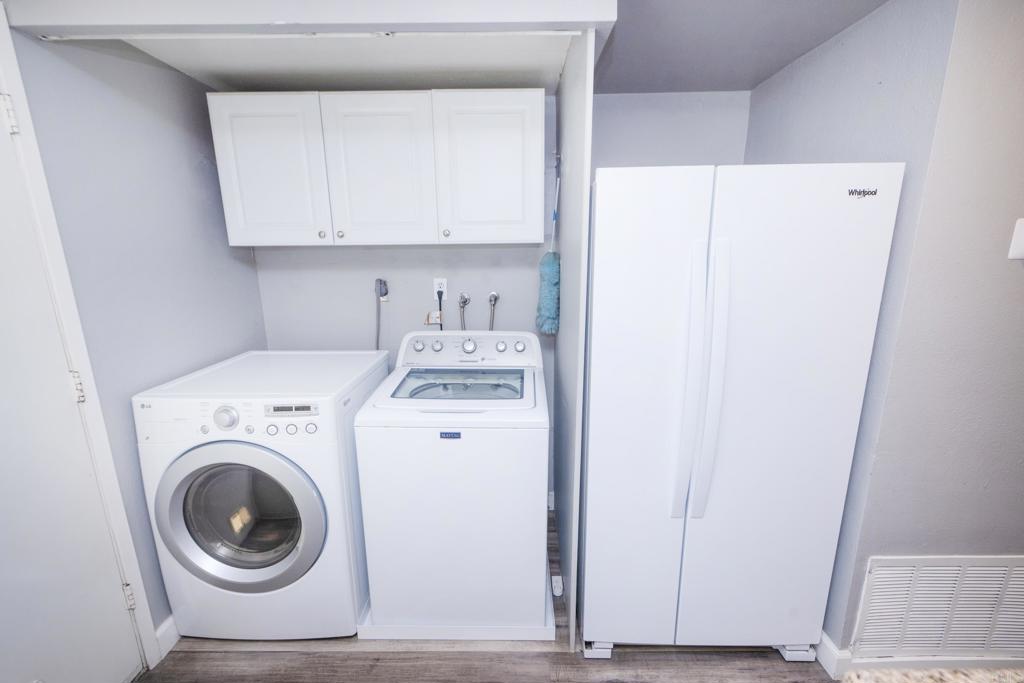 929 Jamacha Road, Unit B El Cajon, CA 92019 - Photo 12 of 36 a utility room with sink dryer and washer