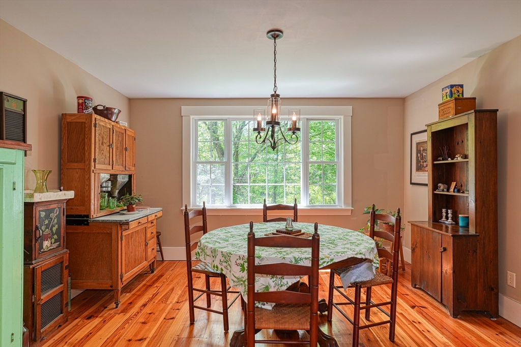 302 South Bolton Road Bolton, MA 01740 - Photo 5 of 25