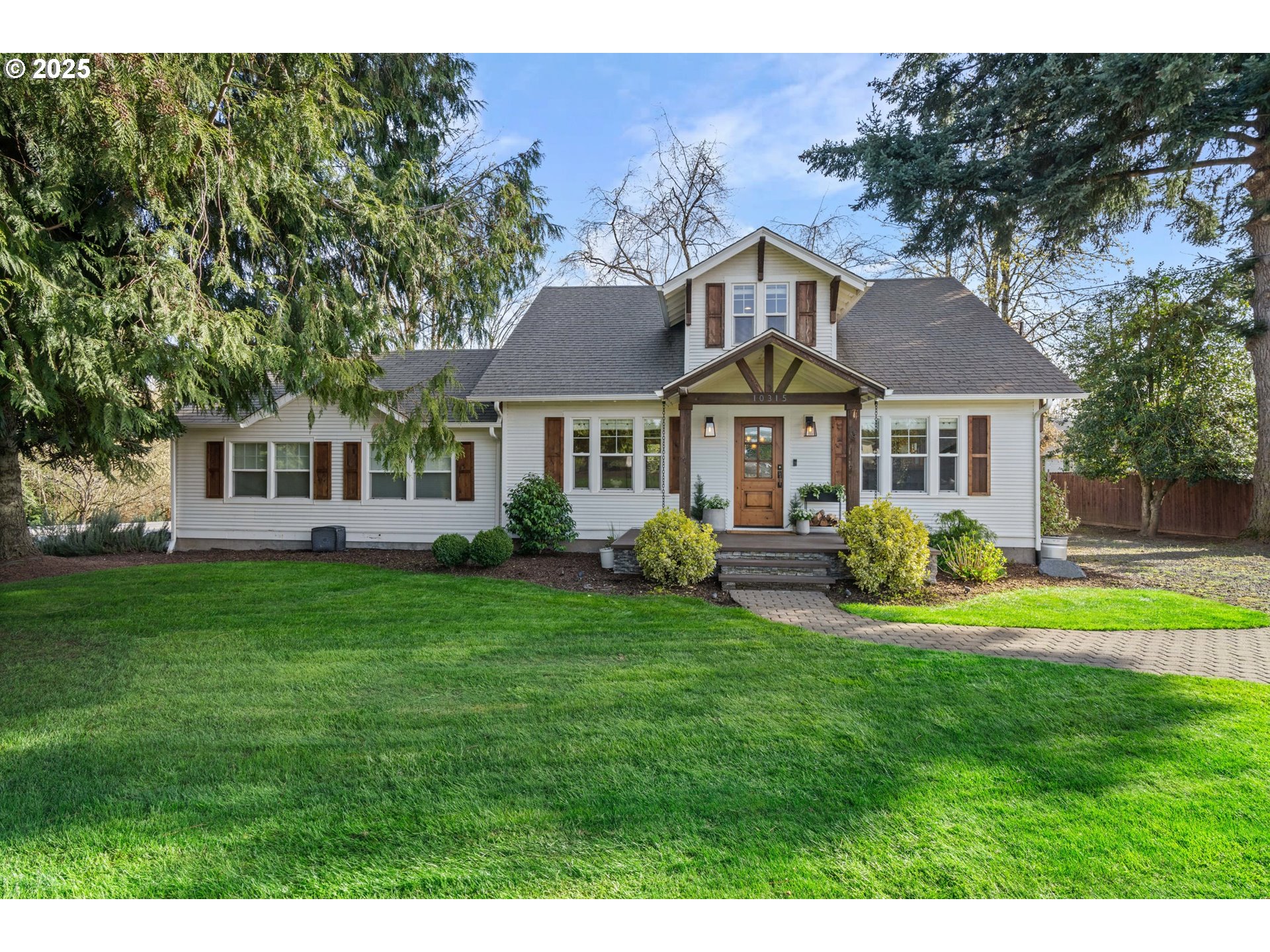 10315 Northeast 107th Way  