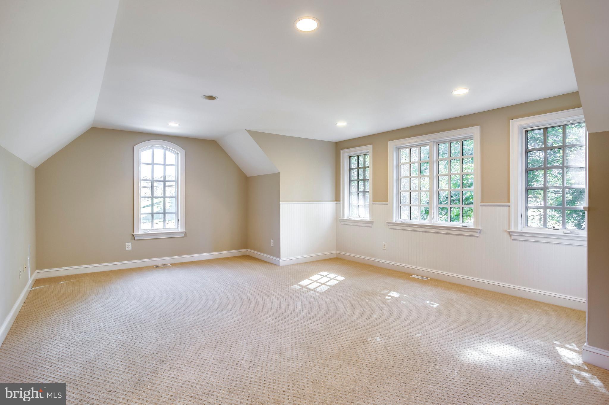 1040 Springvale Road Great Falls, VA 22066 - Photo 11 of 38 Huge sun drenched studio room above the garage