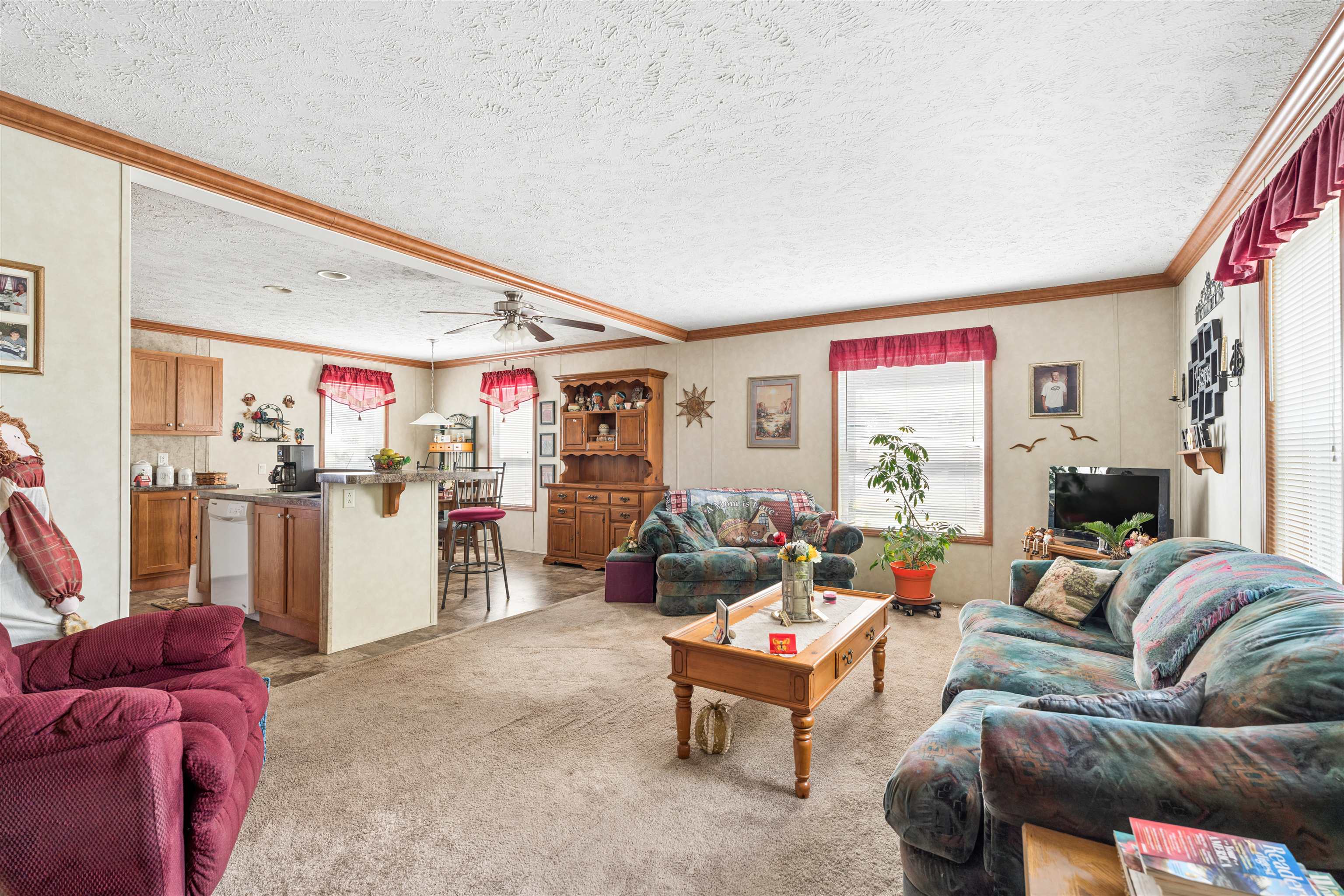 N3356 County Road West New London, WI 54961 - Photo 4 of 33 Gallery Image 4