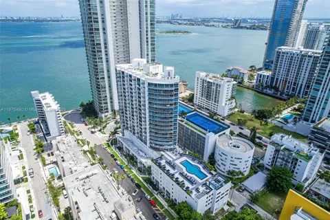 a picture of city view