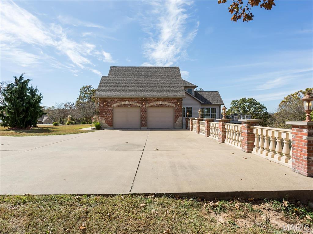 1 Pelham Point Festus, MO 63028 - Photo 4 of 66