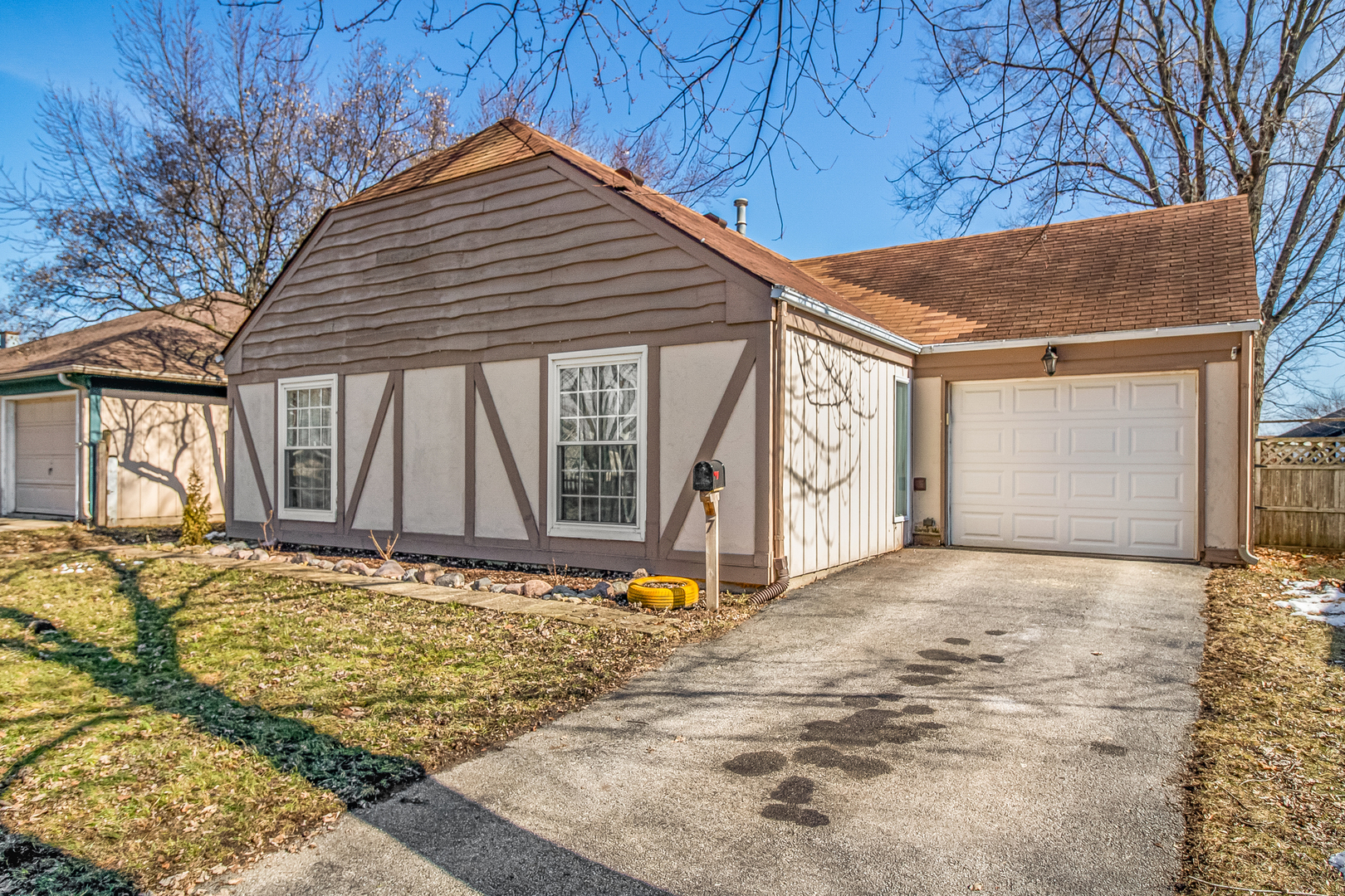 7 Winrock Road Montgomery, IL 60538 - Photo 1 of 24 a front view of a house