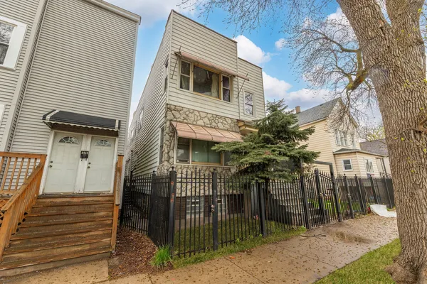 $209,999 | 8610 South Burnham Avenue, Chicago, IL 60617