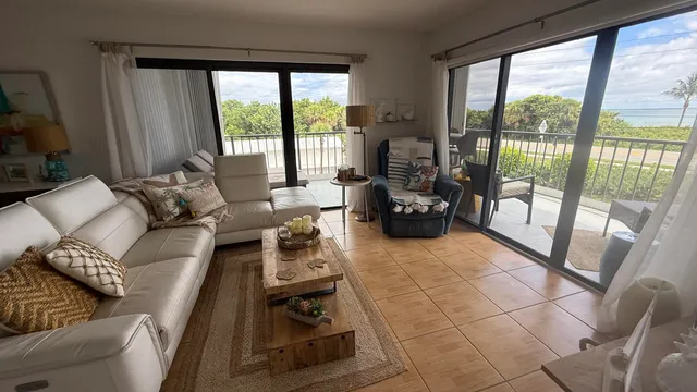 $3,000 | 5159 North Hwy A1A, Unit 311B, Hutchinson Island, FL 34949