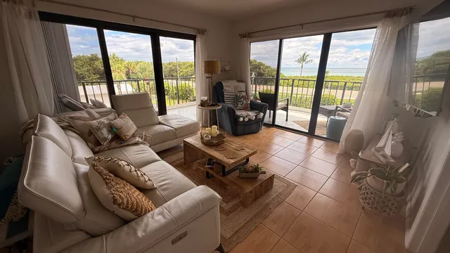 $3,000 | 5159 North Hwy A1A, Unit 311B, Hutchinson Island, FL 34949