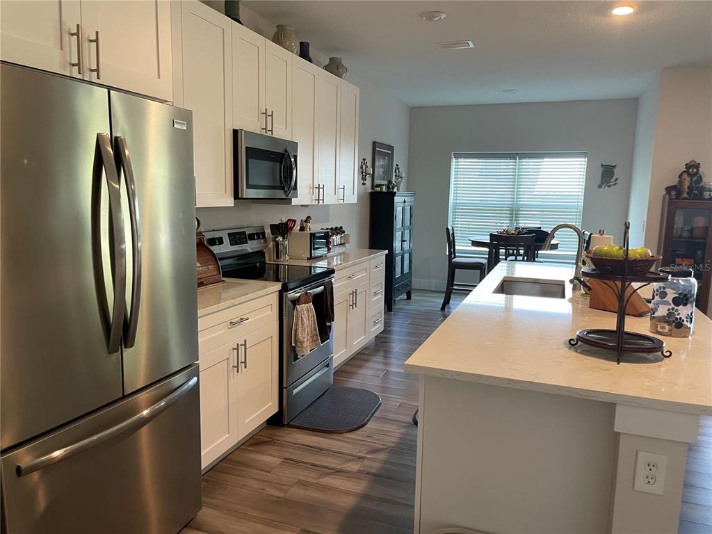 13084 Motmot Road Weeki Wachee, FL 34614 - Photo 5 of 32