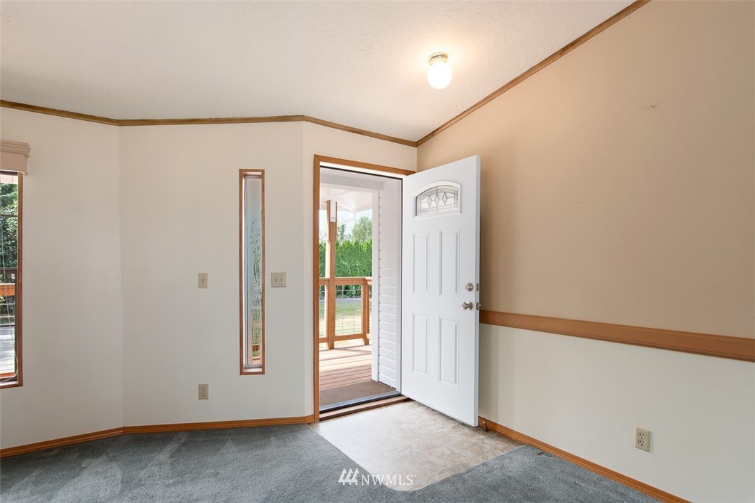 17855 Bennett Road Mount Vernon, WA 98273 - Photo 4 of 40 a view of an empty room