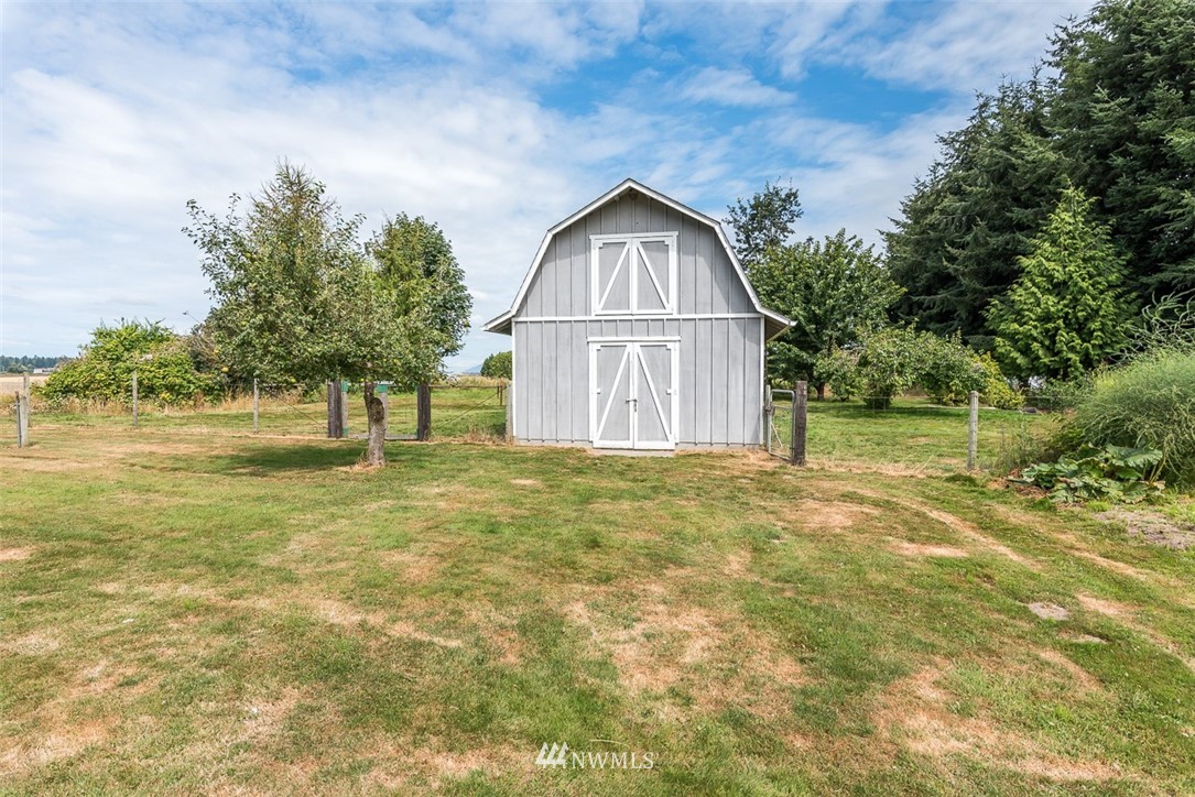 17855 Bennett Road Mount Vernon, WA 98273 - Photo 36 of 40 a view of backyard with large trees