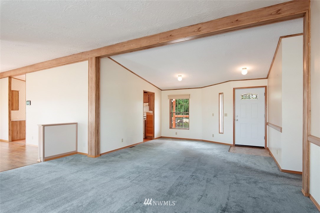 17855 Bennett Road Mount Vernon, WA 98273 - Photo 7 of 40 a view of empty room with wooden floor
