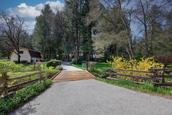 $695,000 | 409 Live Oak Road, Colfax, CA 95713